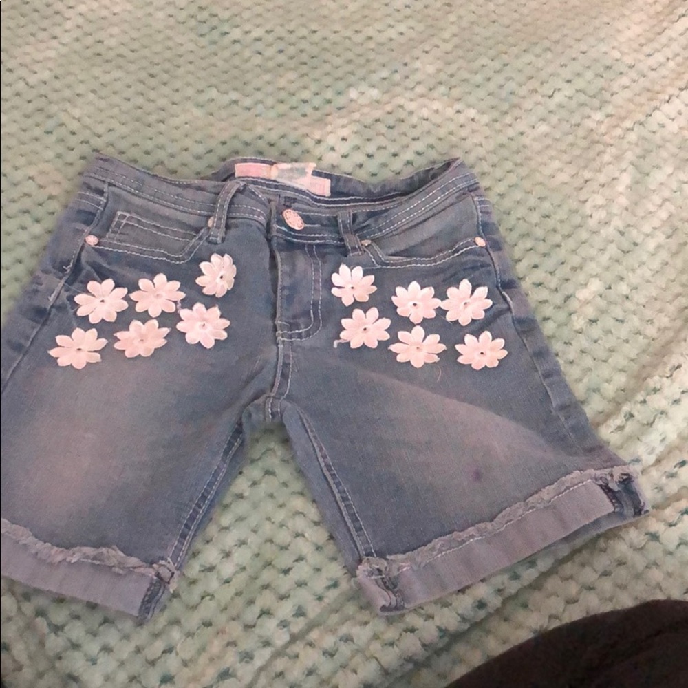 Free Planet Shorts